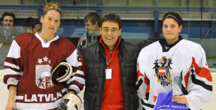 Hokejistēm zaudējums  jeb paliksim kur bijām