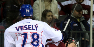 Čehi uzvar arī otrajā spēlē