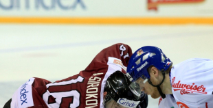 Čehi uzvar arī otrajā spēlē