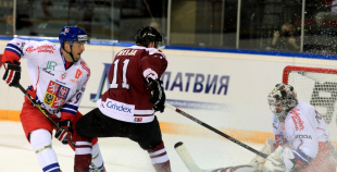 Čehi uzvar arī otrajā spēlē