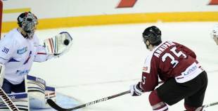 Latvija bullīšos uzvar Franciju