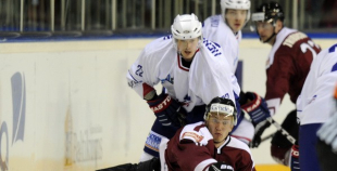 Latvija bullīšos uzvar Franciju