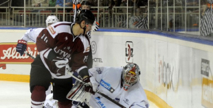 Latvija bullīšos uzvar Franciju