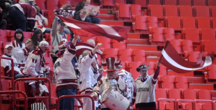 Latvija  piekāpjas Krievijai