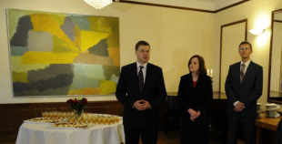 Hokejisti pieņemšanā Latvijas vēstniecībā Stokholmā