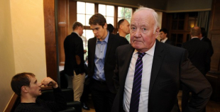 Hokejisti pieņemšanā Latvijas vēstniecībā Stokholmā