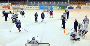 Naumova un leģendārā  Tretjaka starptautiskā vārtsargu meistarības skola Rīgā