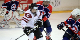 Latvijas U20 izlase uzveic "Liepājas Metalurgu"