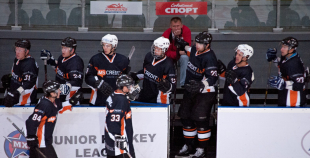 "Kreditori" pārliecinoši apspēlē jaunos SK "Rīga96" hokejistus