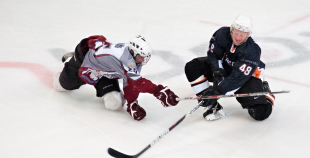 "Kreditori" pārliecinoši apspēlē jaunos SK "Rīga96" hokejistus