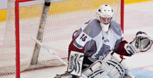 "Kreditori" pārliecinoši apspēlē jaunos SK "Rīga96" hokejistus