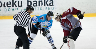 "Ozolnieki/Monarch" viesos ar 5:0 uzvar "Rīga 96" hokejistus.