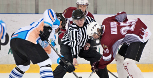 "Ozolnieki/Monarch" viesos ar 5:0 uzvar "Rīga 96" hokejistus.