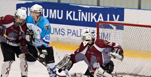 "Ozolnieki/Monarch" viesos ar 5:0 uzvar "Rīga 96" hokejistus.