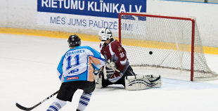 "Ozolnieki/Monarch" viesos ar 5:0 uzvar "Rīga 96" hokejistus.