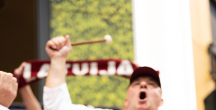 Latvijas izlases hokejisti un treneri tiekas ar līdzjutējiem!