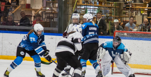 Vakar tika aizvadīta pirmā "Optibet" Baltijas sieviešu hokeja čempionāta spēle starp SHK "Laima" un "L&L Hope"