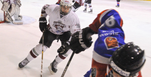 HK "Zemgale/JLSS" ar  4:1 uzveic HK "Juniors"