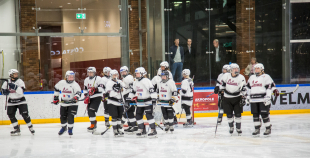 Vakar tika aizvadīta pirmā "Optibet" Baltijas sieviešu hokeja čempionāta spēle starp SHK "Laima" un "L&L Hope"