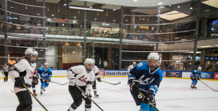 Vakar tika aizvadīta pirmā "Optibet" Baltijas sieviešu hokeja čempionāta spēle starp SHK "Laima" un "L&L Hope"