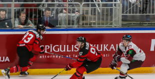 Pēdējā pārbaudes spēlē Latvijas piedzīvo neveiksmi pret zvaigžņoto Kanādu 