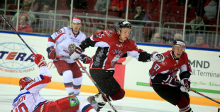 Pirmajā spēlē neveiksme pret Krieviju