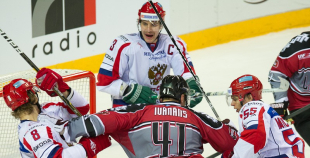 Latvijas izlase otrajā mačā atzīst krievu pārākumu