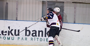 SK "Rīga 96" ar 2:0 pieveic HS "Rīga/Prizma II"