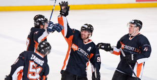 "SMScredit.lv" ar rezultātu 7:4 pieveic "Ozolnieki/MONARCH"