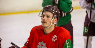 Hārtlija vadībā Latvijas valstsvienība aizvada treniņu; nosaukts arī izlases kapteinis turnīram Minskā