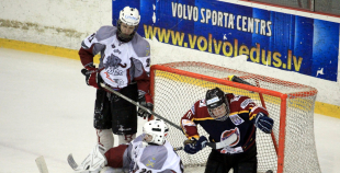 2013 LČ Pastarīšu duelī pārāki HS "Rīga/Prizma II" hokejisti