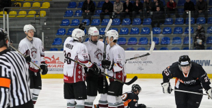 2013 LČ "SMScredit.lv" ar 4:3 uzveic HK "Juniors"