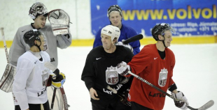 Latvijas izlase ar Ozoliņu uzsāk gatavošanos OS kvalifikācijai