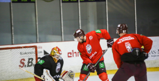 FOTO: Latvijas izlases treniņš pirms došanās uz Dāniju