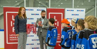 FOTO: Apbalvotas LBJČH labākās komandas un rezultatīvākie spēlētāji
