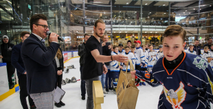 Svinīgi noslēgusies Latvijas bērnu un jaunatnes čempionāta hokejā 2018./2019. sezona