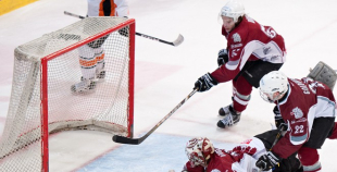 "SMScredit.lv" hokejisti izcīnīja Latvijas čempionu titulu