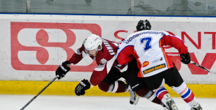 Foto: "Dinamo Juniors" piekāpjas Jelgavas HK "Zemgale/LLU"