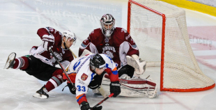 Foto: "Dinamo Juniors" piekāpjas Jelgavas HK "Zemgale/LLU"