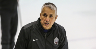 Piektdienas treniņā izlases rindas papildina vairāki līderi