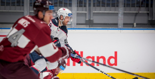 Latvijas hokeja izlase Bratislavas Ziemassvētku turnīru sāk ar uzvaru