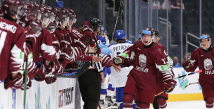 Latvijas izlase izcīna punktu pret Slovākiju un saglabā izredzes uz 1/4 finālu