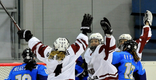 Latvija saspringtā spēlē uzvar arī Kazahstānu