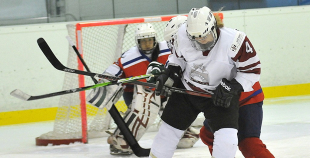 Latvijas hokejistes atgriežas A grupā