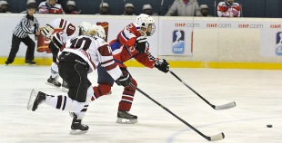 Latvijas hokejistes atgriežas A grupā