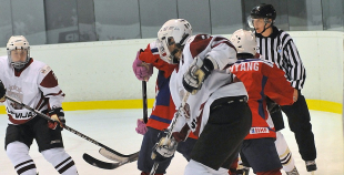 Latvijas hokejistes atgriežas A grupā