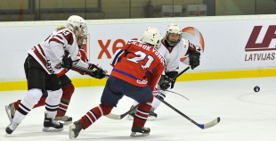 Latvijas hokejistes atgriežas A grupā