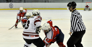 Latvijas hokejistes atgriežas A grupā