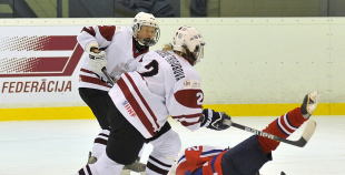 Latvijas hokejistes atgriežas A grupā