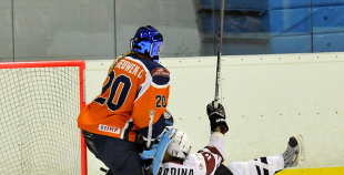 Latvijas hokejistes noslēdz pasaules čempionātu ar uzvaru